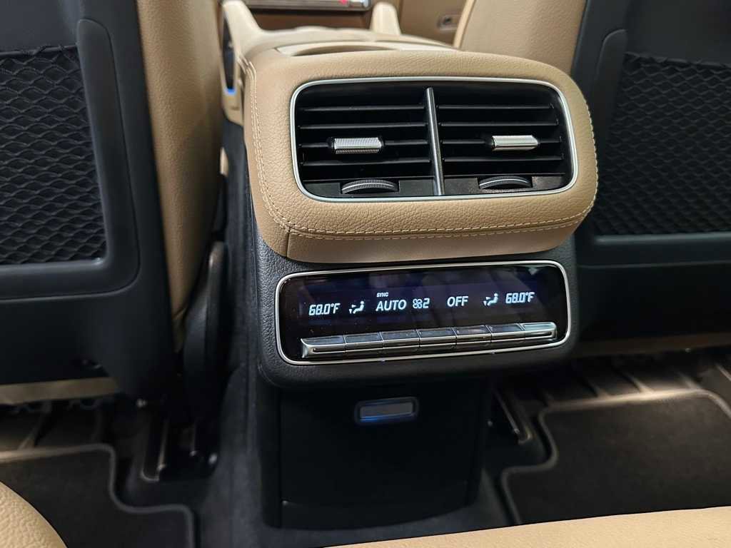 Used 2025 Mercedes-Benz GLS 580 4MATIC image 44