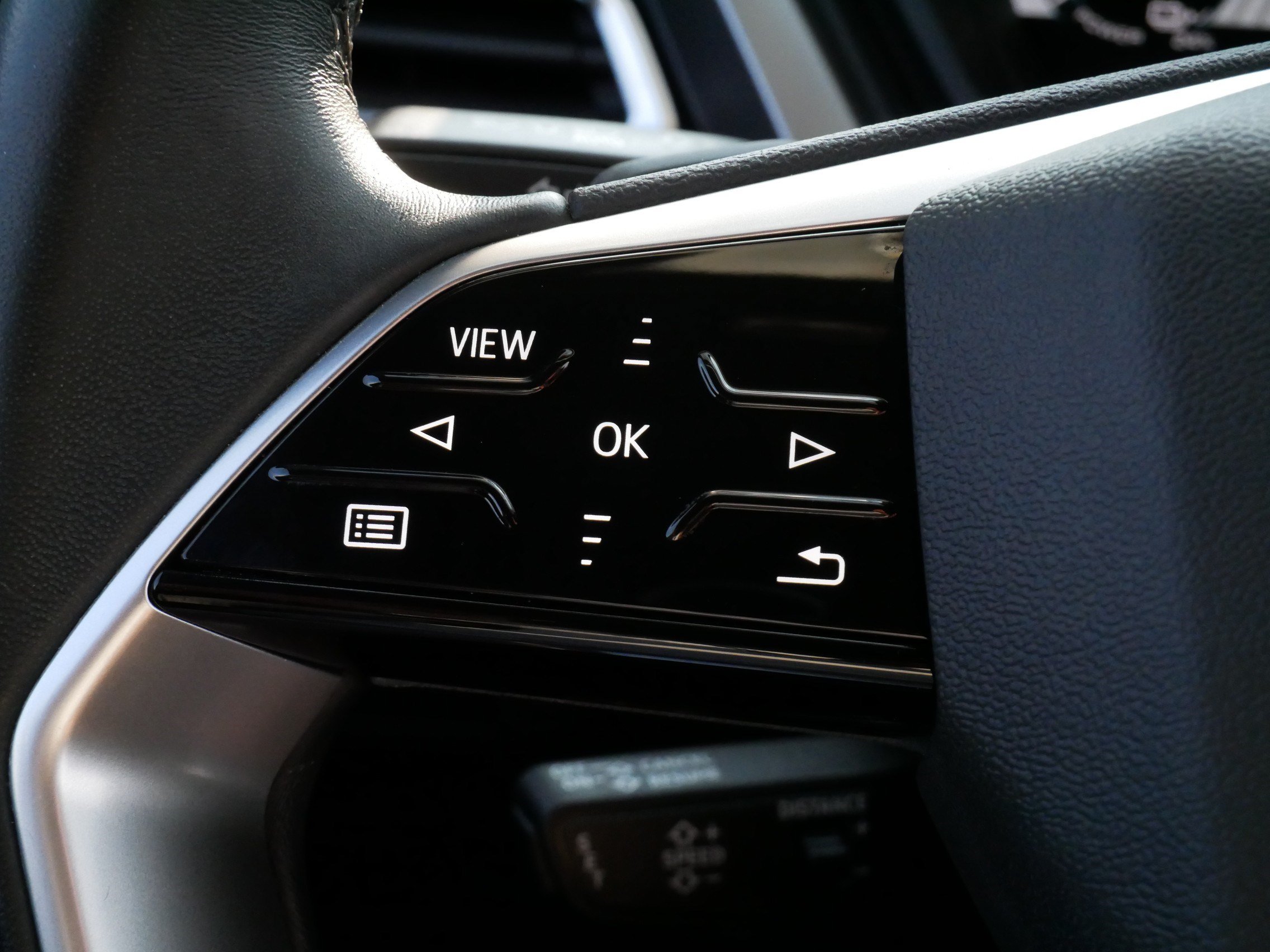 Used 2023 Audi Q4 e-tron Premium Plus w/ Premium Plus RWD image 26