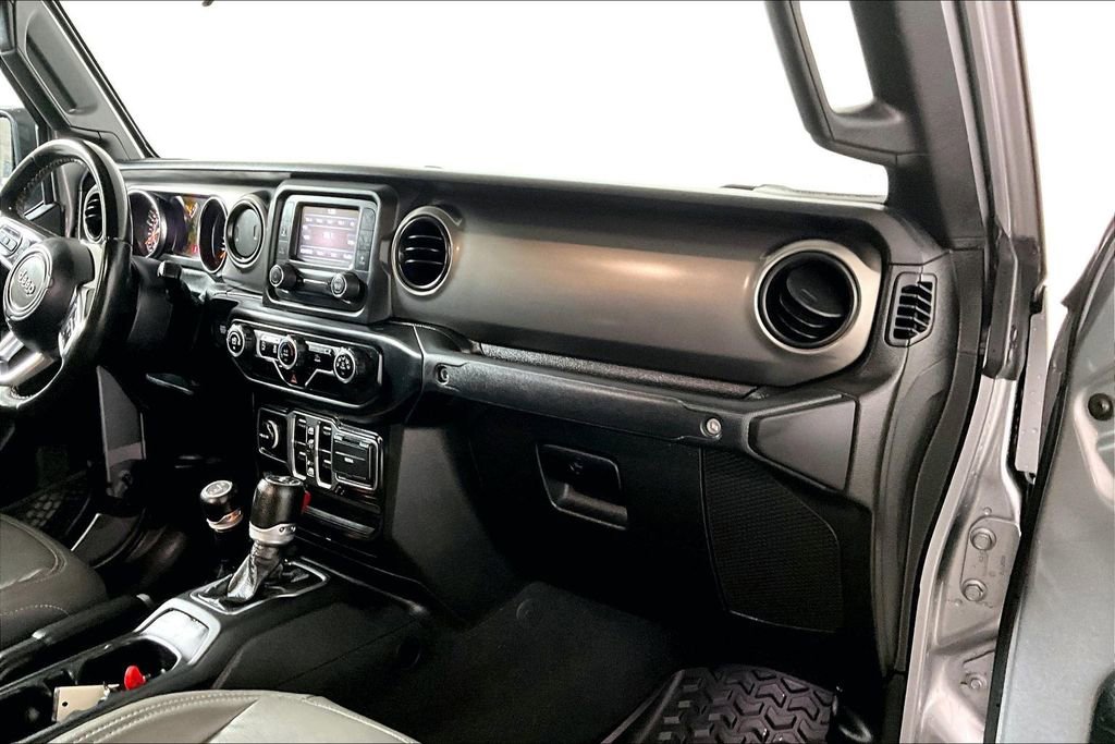 Used 2020 Jeep Gladiator Sport w/ Quick Order Package 24S image 16