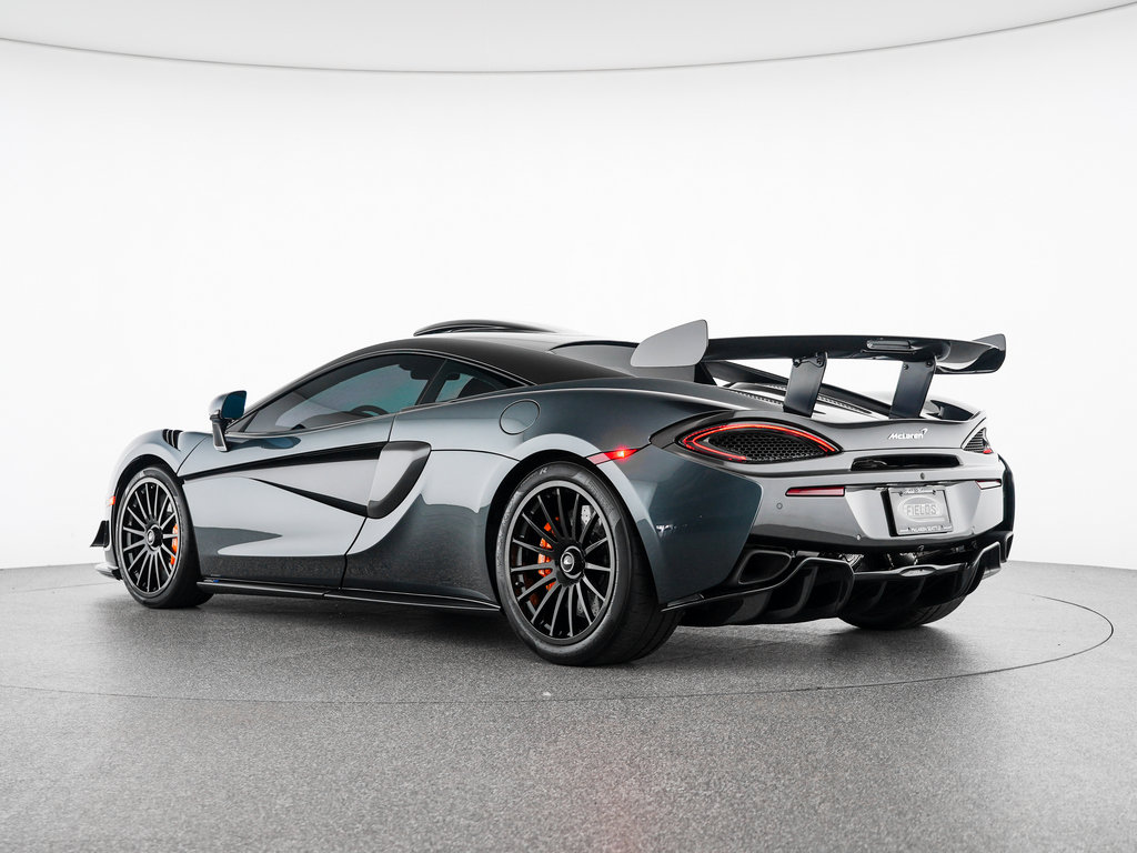 Used 2020 McLaren 620R RWD image 17