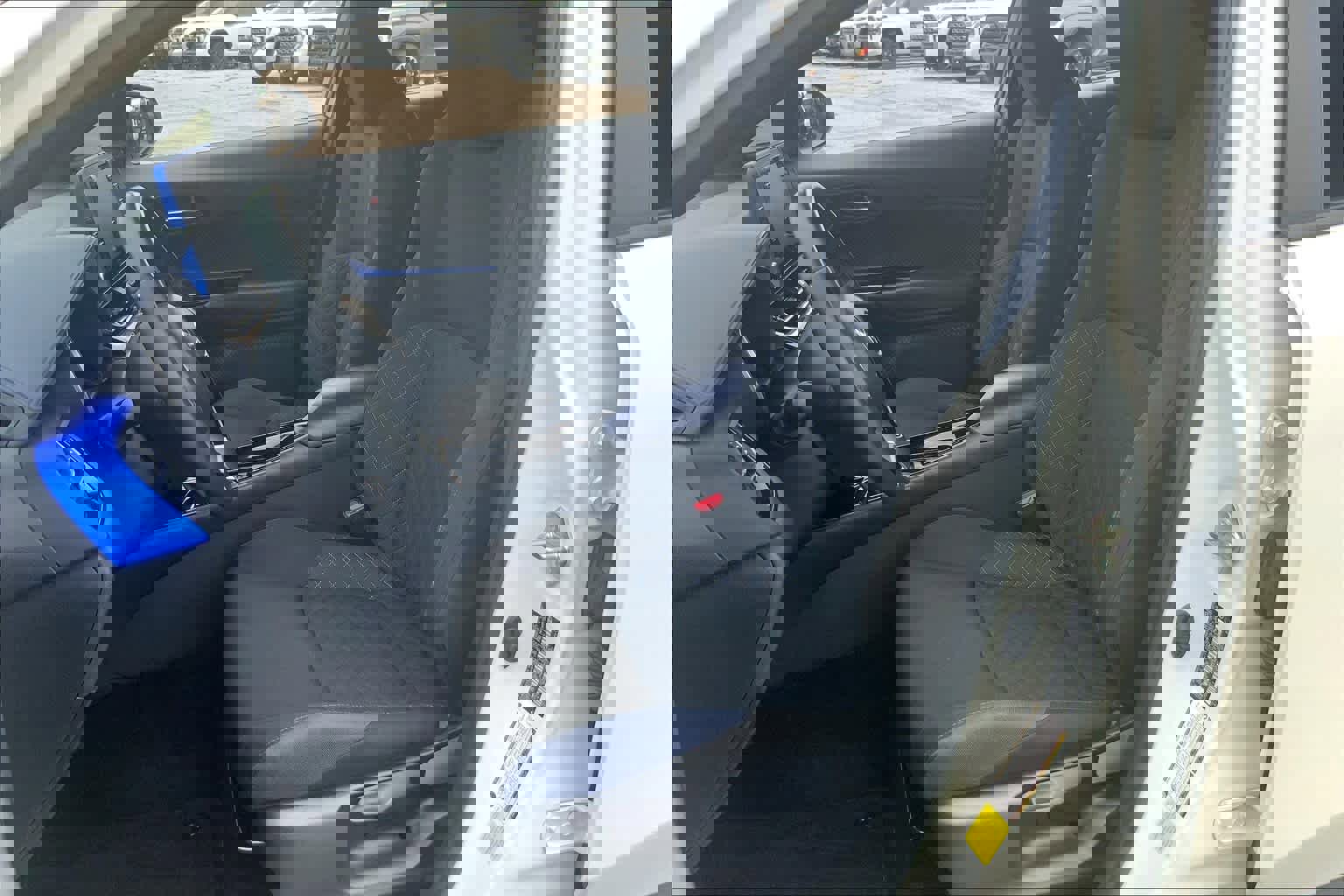 Used 2021 Toyota C-HR XLE image 8