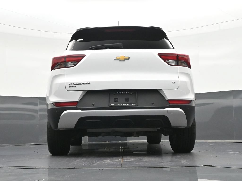 Used 2023 Chevrolet TrailBlazer LT w/ Convenience Package AWD/4WD image 26