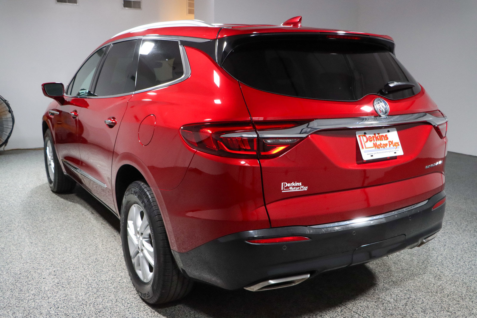 Used 2019 Buick Enclave Essence image 9