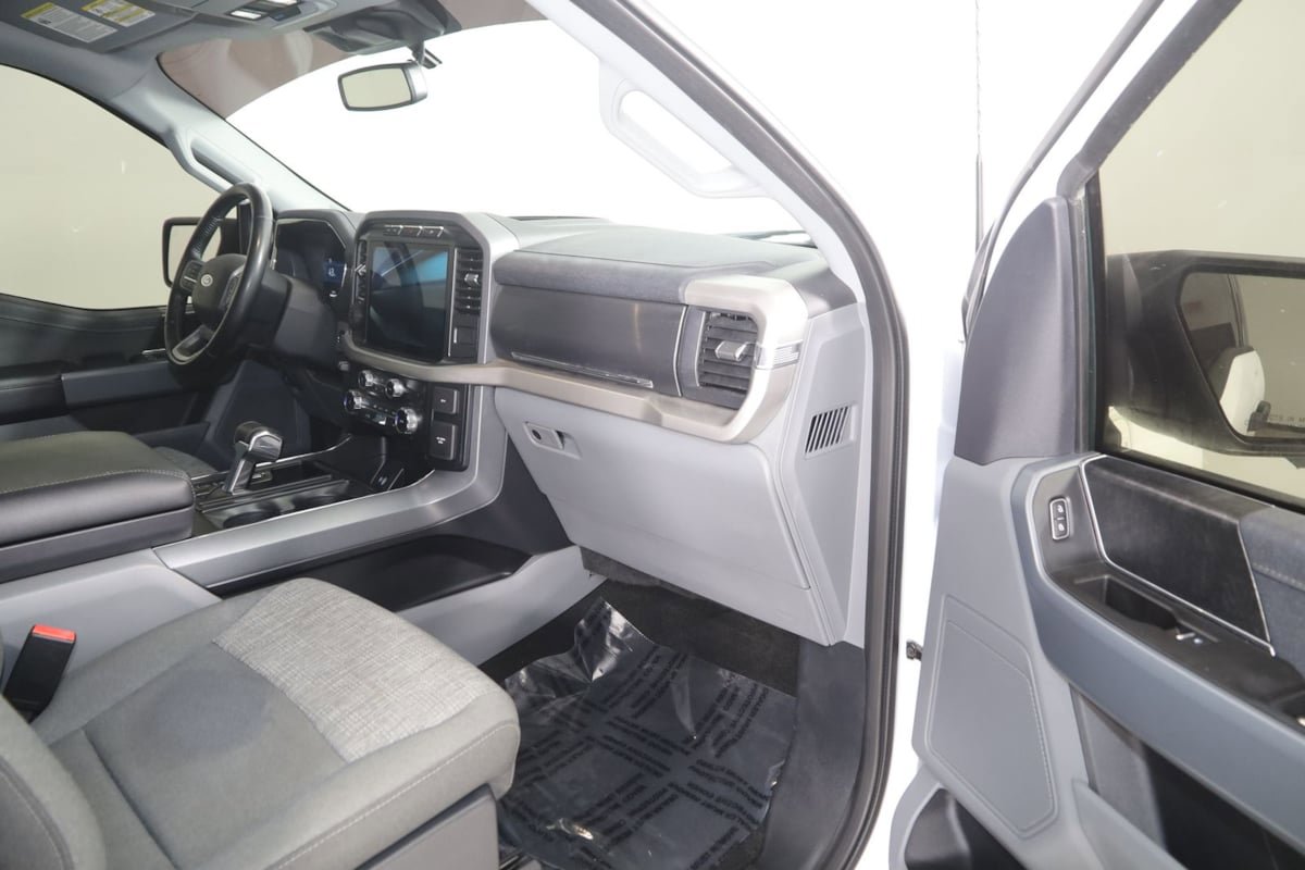 Used 2022 Ford F150 Lightning XLT w/ Tow Technology Package image 40