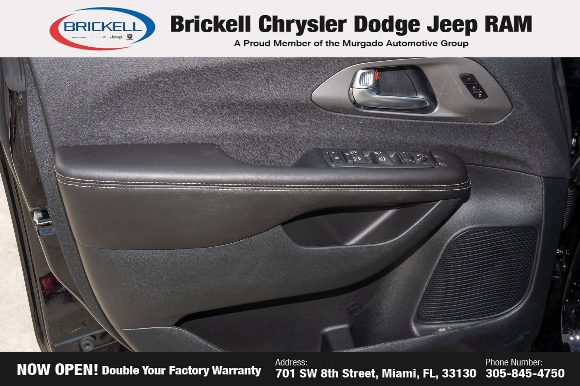 New 2026 Chrysler Pacifica Select image 10