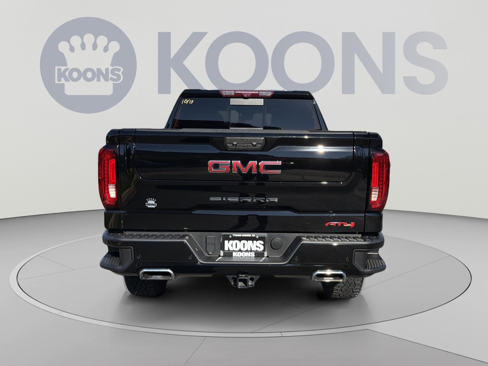 Used 2024 GMC Sierra 1500 AT4 w/ Technology Package AWD/4WD image 5