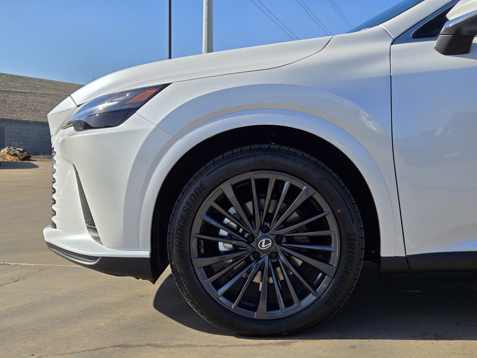 New 2026 Lexus RX 350h AWD/4WD image 5