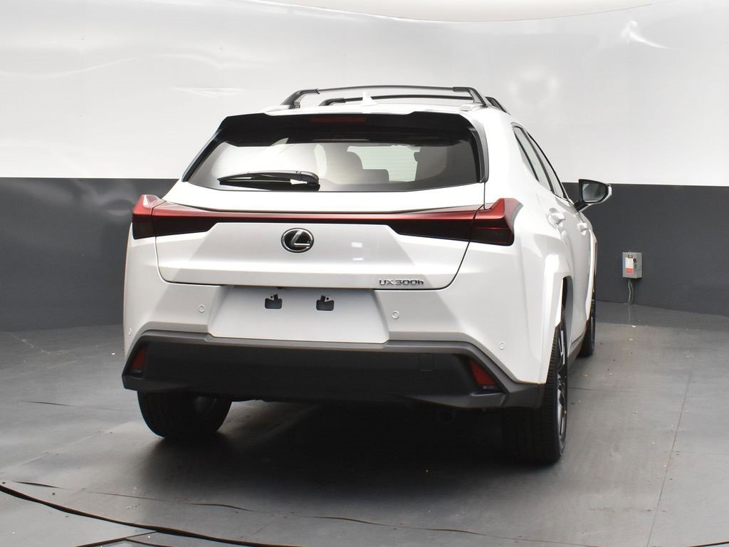 New 2025 Lexus UX 300h FWD image 7
