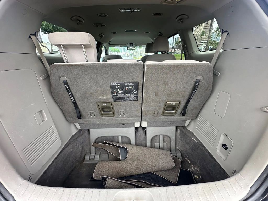 Used 2021 Kia Sedona LX image 13