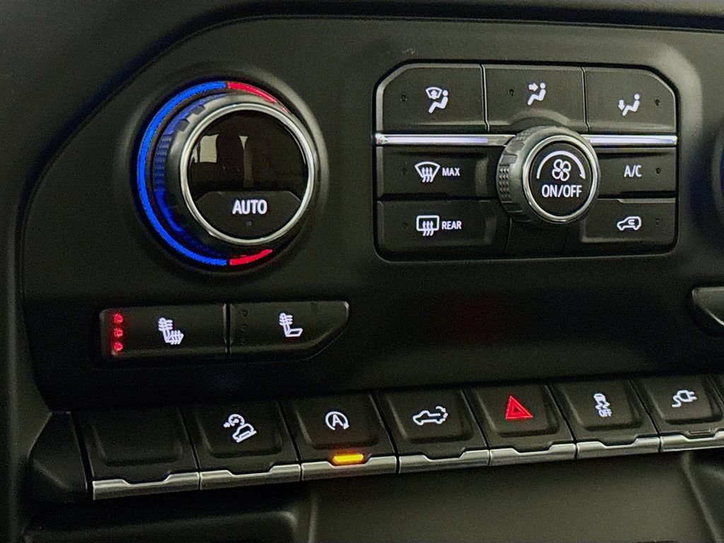 Used 2019 Chevrolet Silverado 1500 RST AWD/4WD image 17