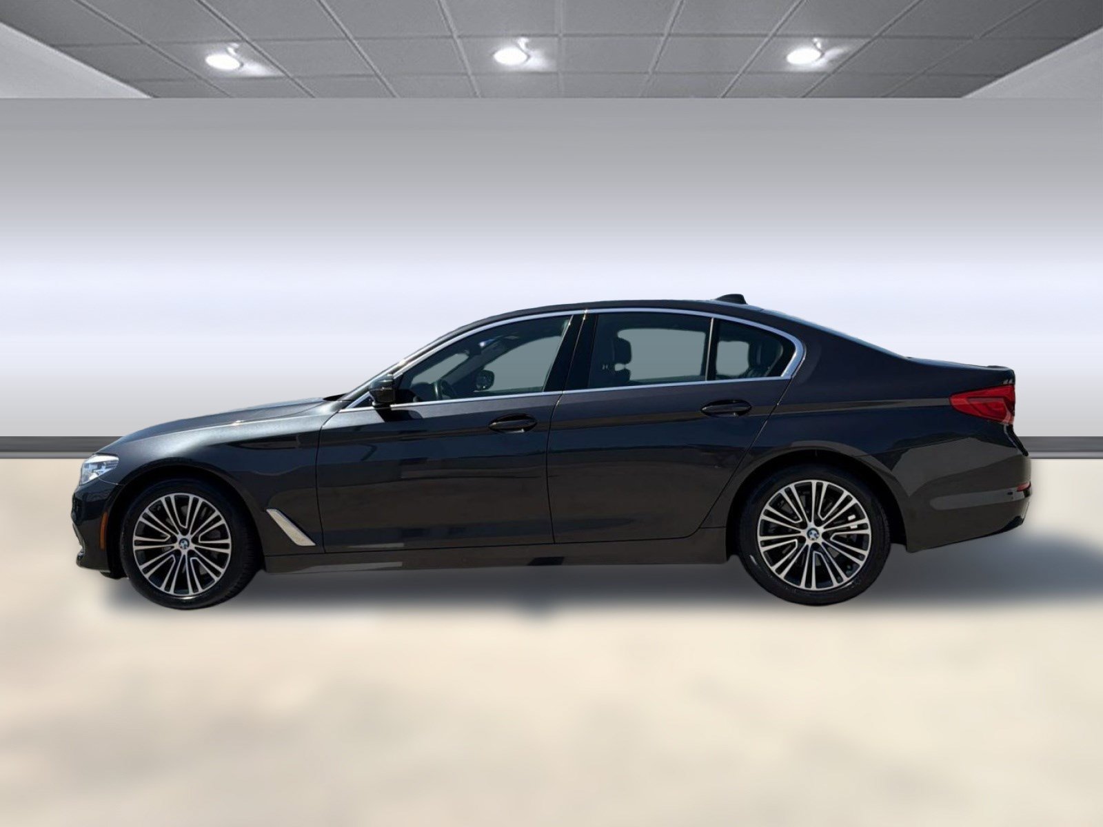 Used 2019 BMW 530i w/ Convenience Package RWD image 2
