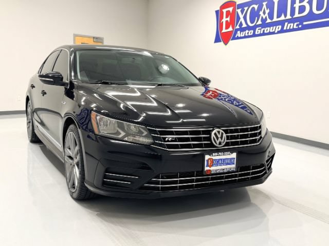 Used 2017 Volkswagen Passat 1.8T R-Line FWD image 2