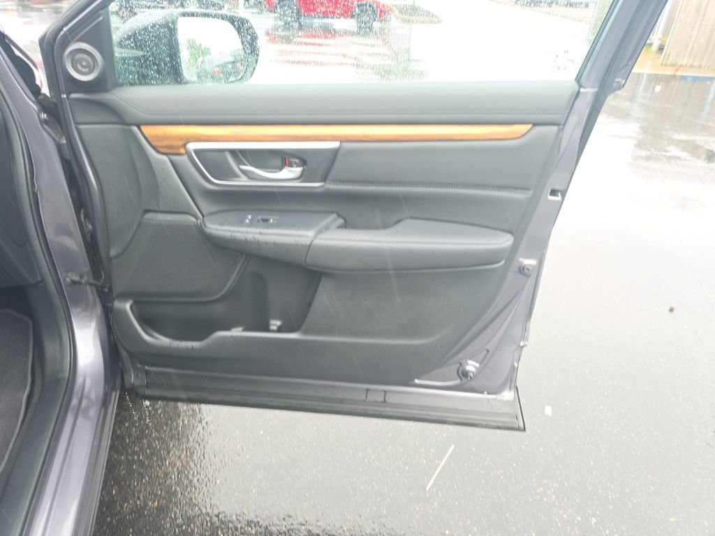 Used 2020 Honda CR-V Touring image 31