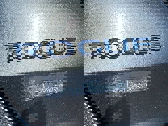 Used 2016 Nissan Rogue S image 25