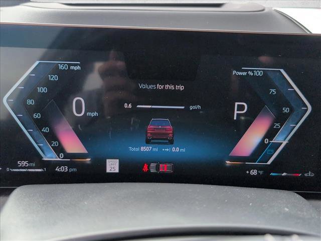 Used 2025 BMW X7 xDrive40i w/ Parking Assistance Package image 11