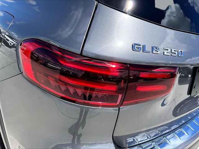 New 2026 Mercedes-Benz GLB 250 image 27