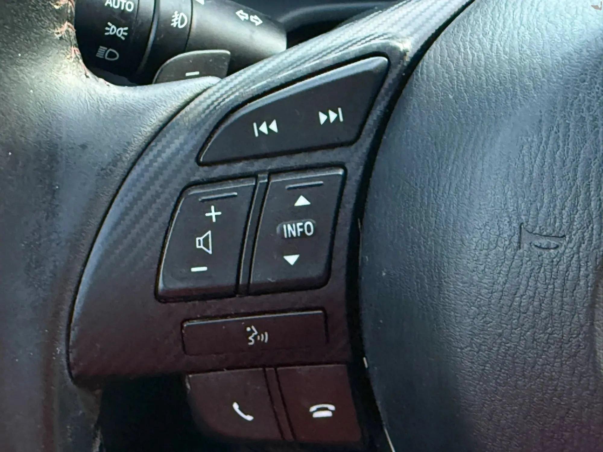 Used 2014 MAZDA MAZDA3 s Grand Touring FWD image 28