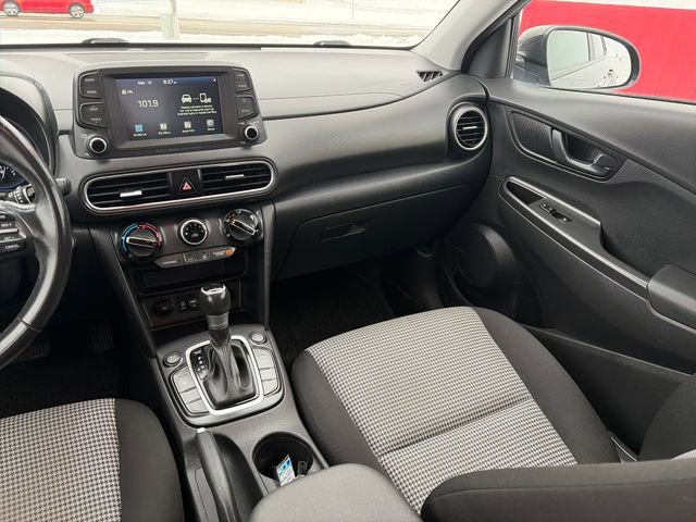 Used 2021 Hyundai Kona SEL Plus AWD/4WD image 30