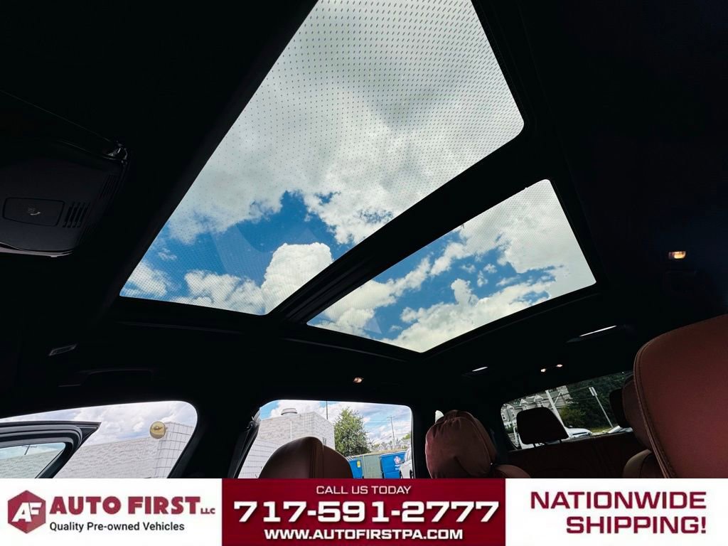 Used 2022 BMW X7 M50i w/ Executive Package image 17