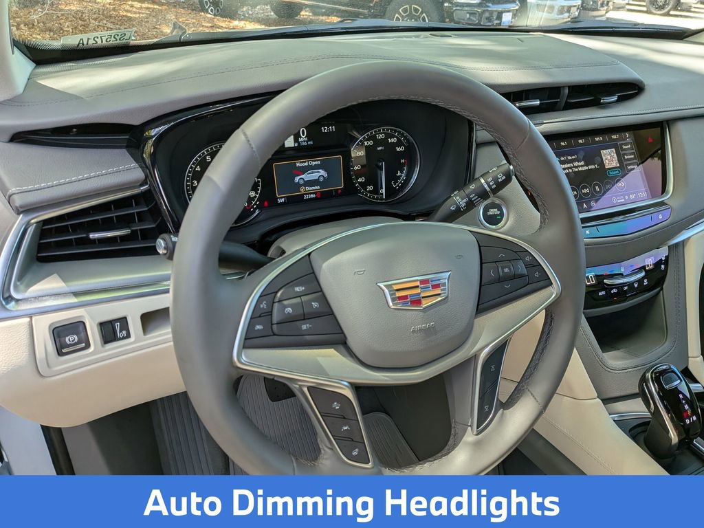 Used 2025 Cadillac XT5 Premium Luxury image 14