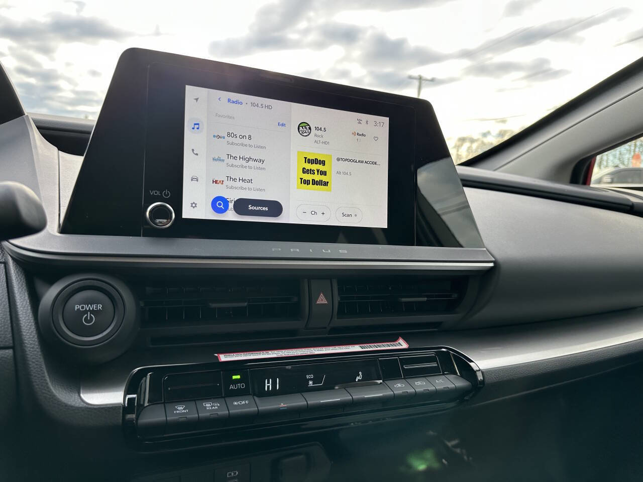 Used 2023 Toyota Prius LE image 29