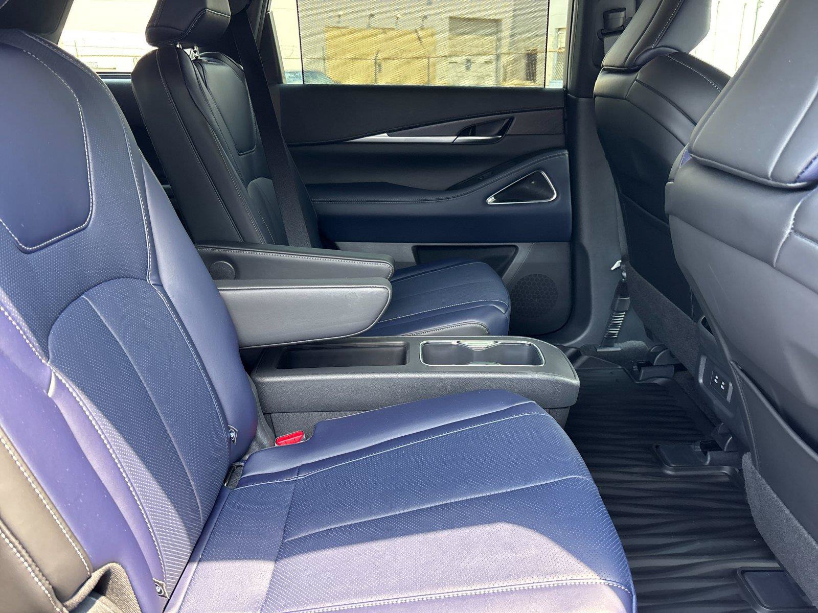 New 2026 INFINITI QX60 Sport w/ Dark Cargo Package AWD/4WD image 38