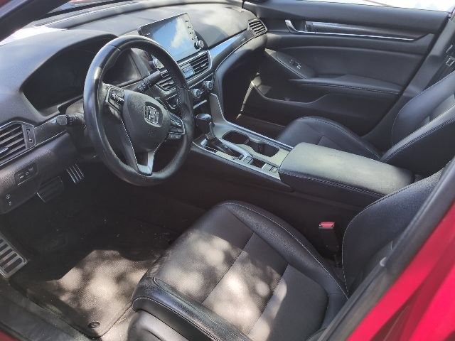 Used 2018 Honda Accord Sport image 6