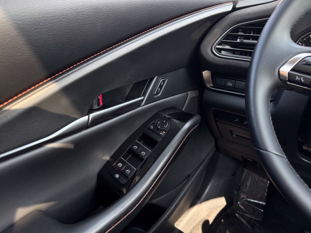 Certified 2025 MAZDA CX-30 Carbon AWD/4WD image 38