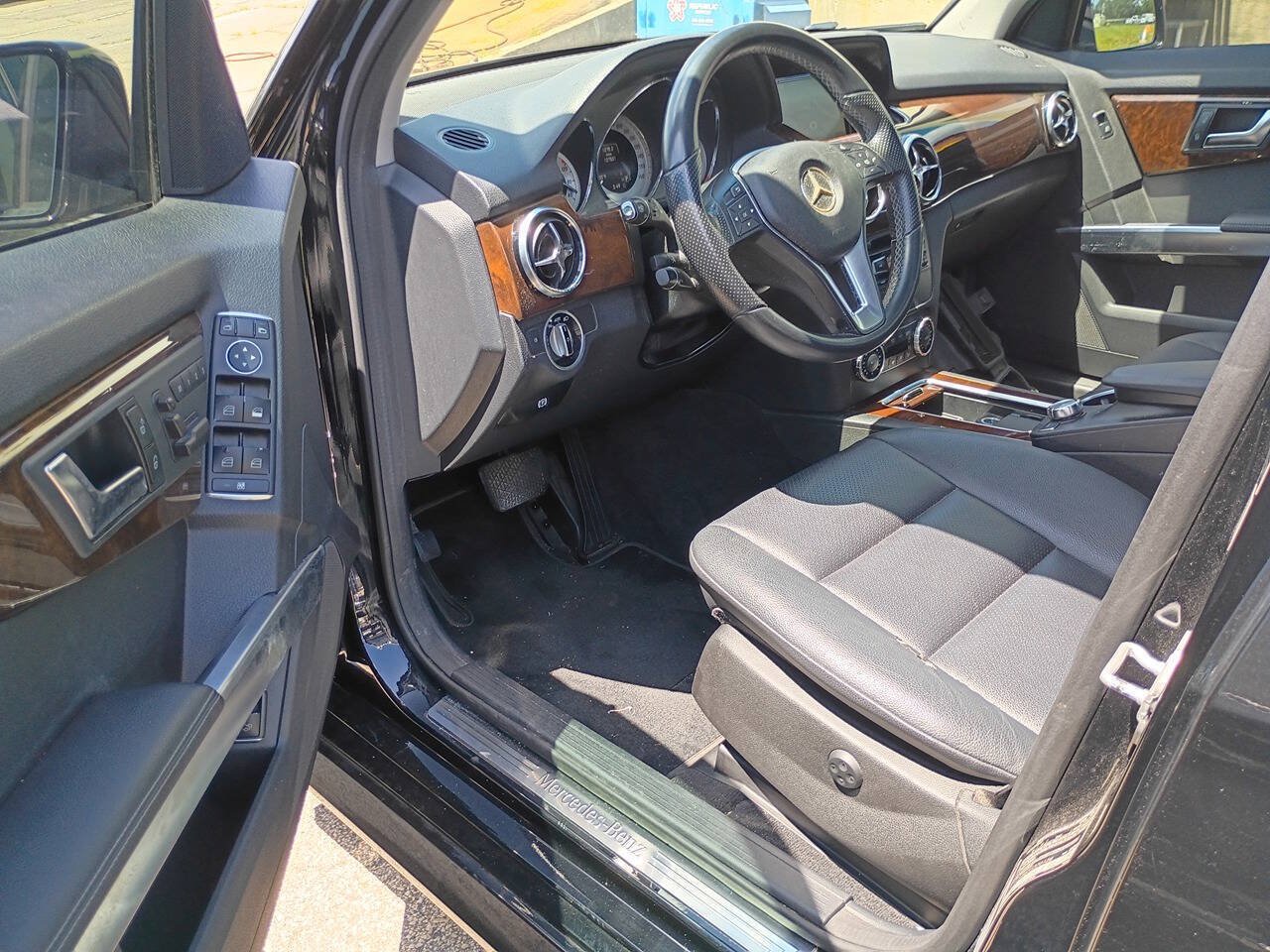 Used 2015 Mercedes-Benz GLK 350 4MATIC image 10