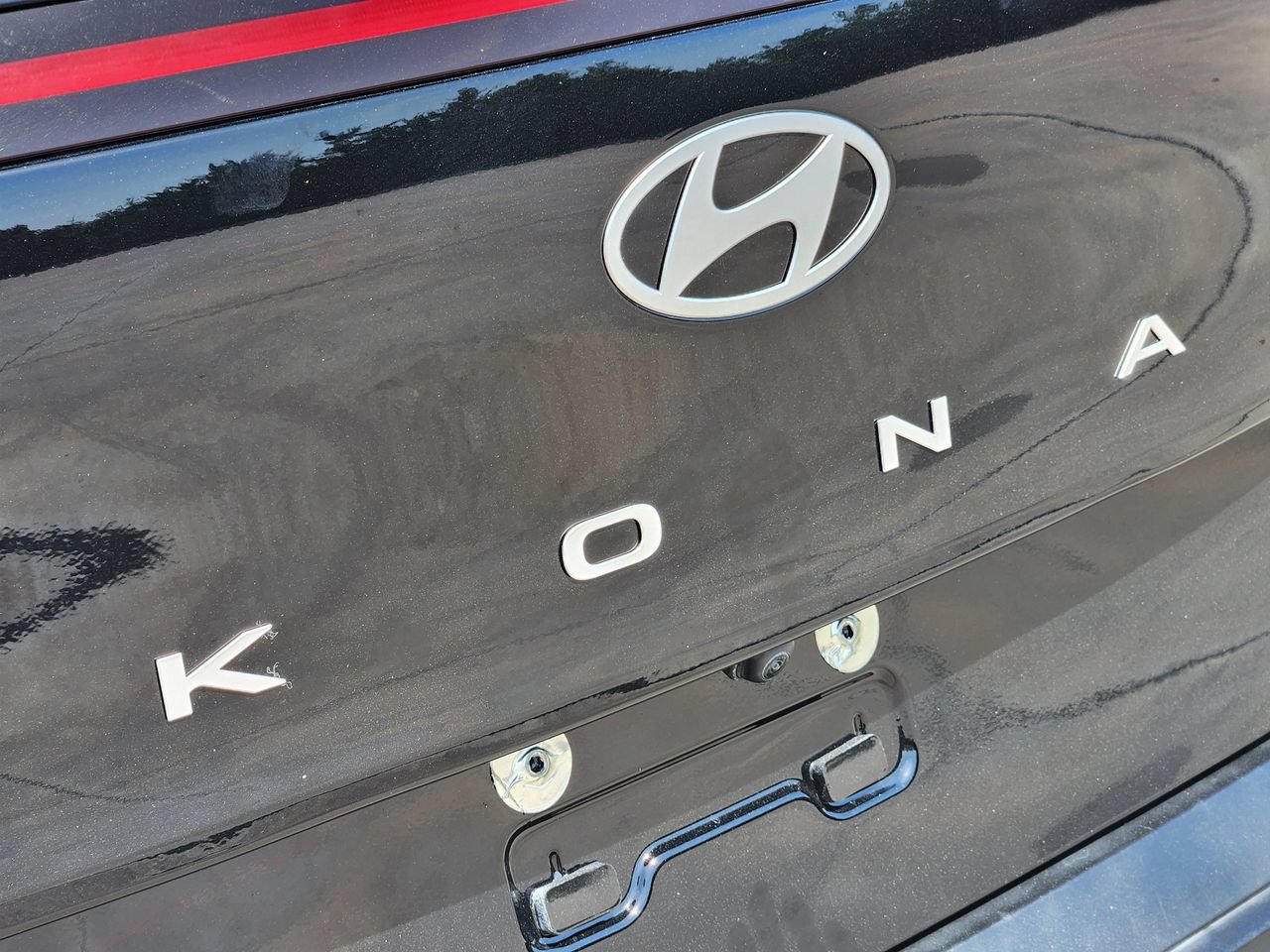 Used 2025 Hyundai Kona SEL FWD image 8
