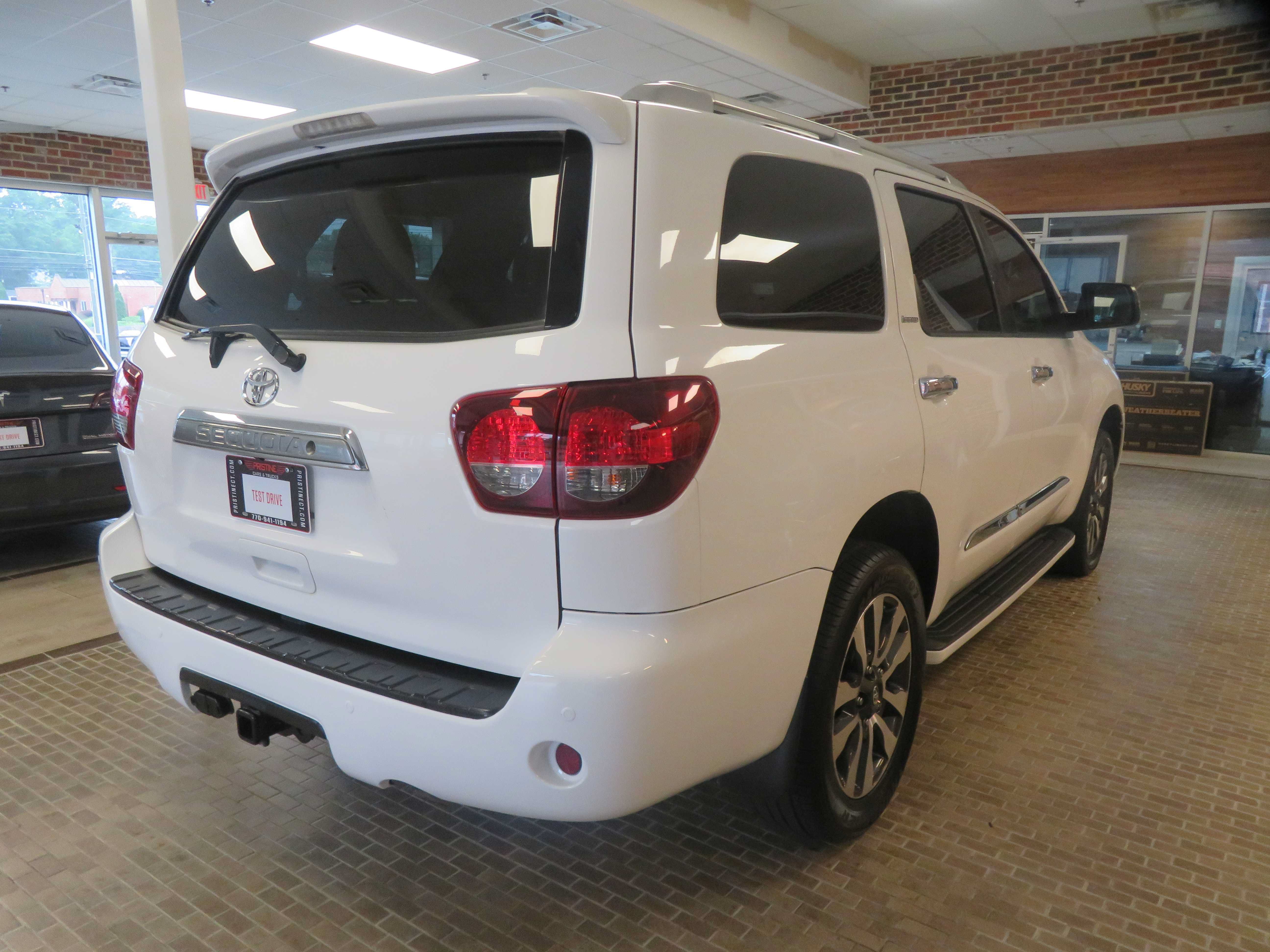 Used 2018 Toyota Sequoia Limited w/ Safety & Convenience Package AWD/4WD image 77