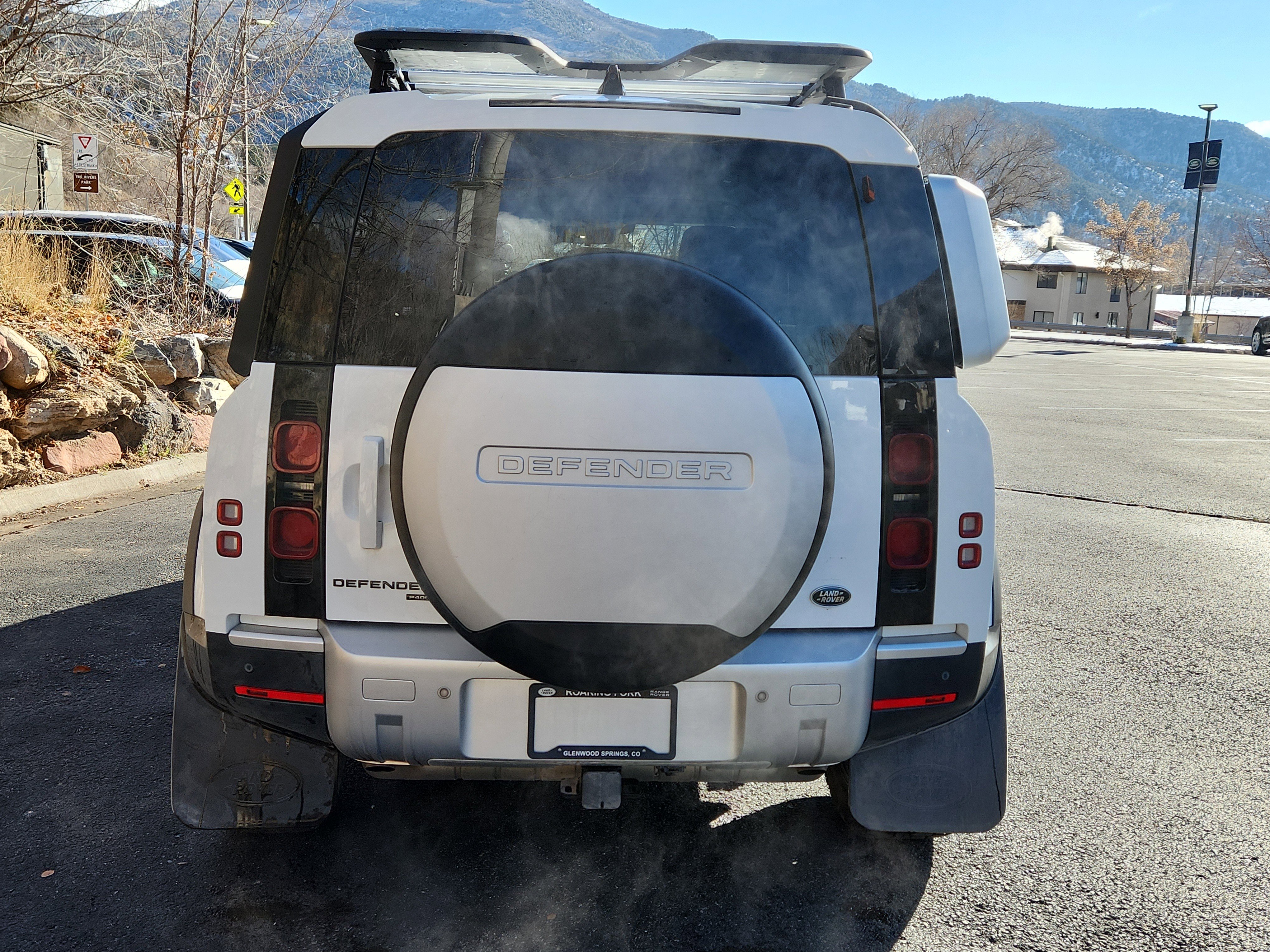 Certified 2022 Land Rover Defender 110 SE image 6