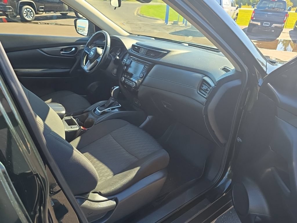Used 2020 Nissan Rogue SV AWD/4WD image 20