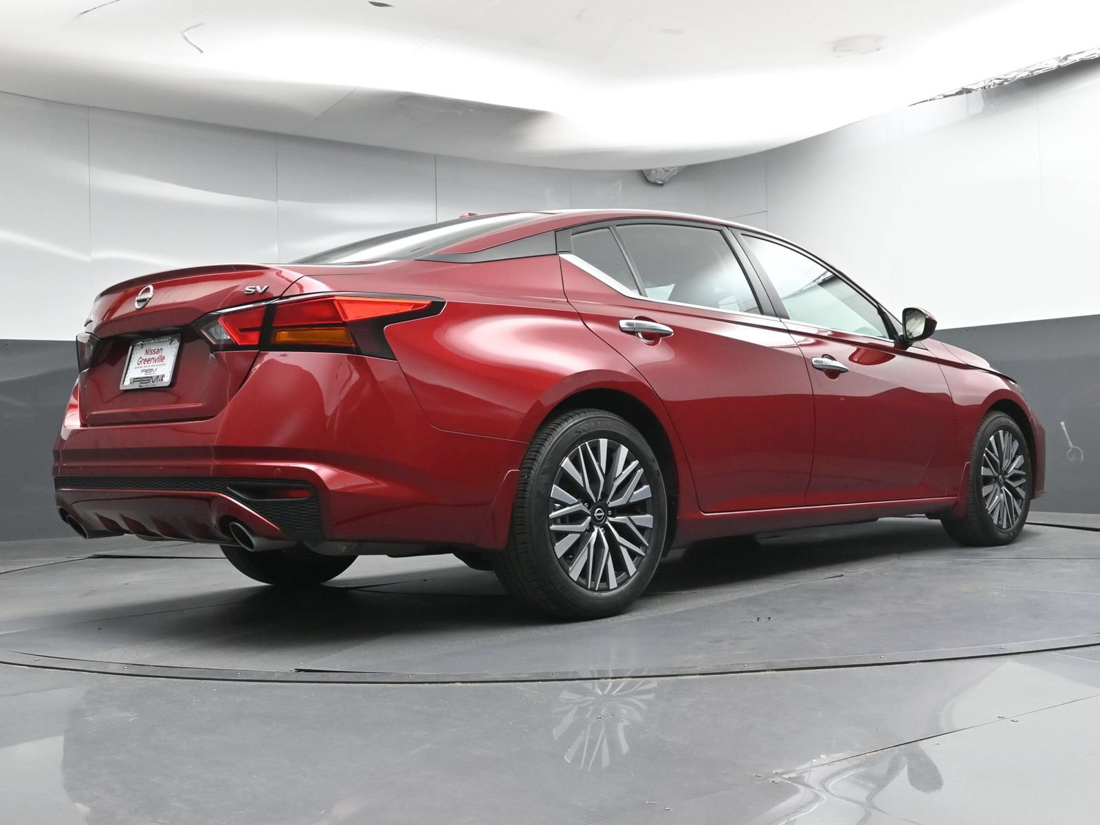 Used 2024 Nissan Altima 2.5 SV w/ SV Premium Package FWD image 26