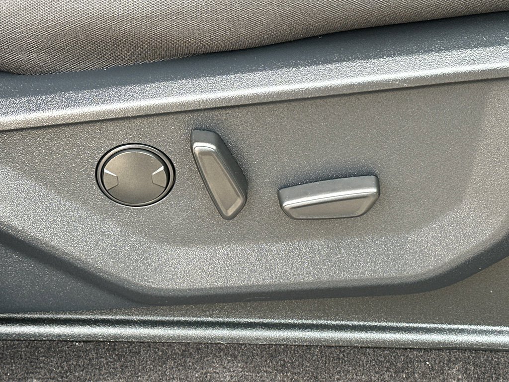 Used 2022 Ford F150 XLT w/ Equipment Group 302A High image 37