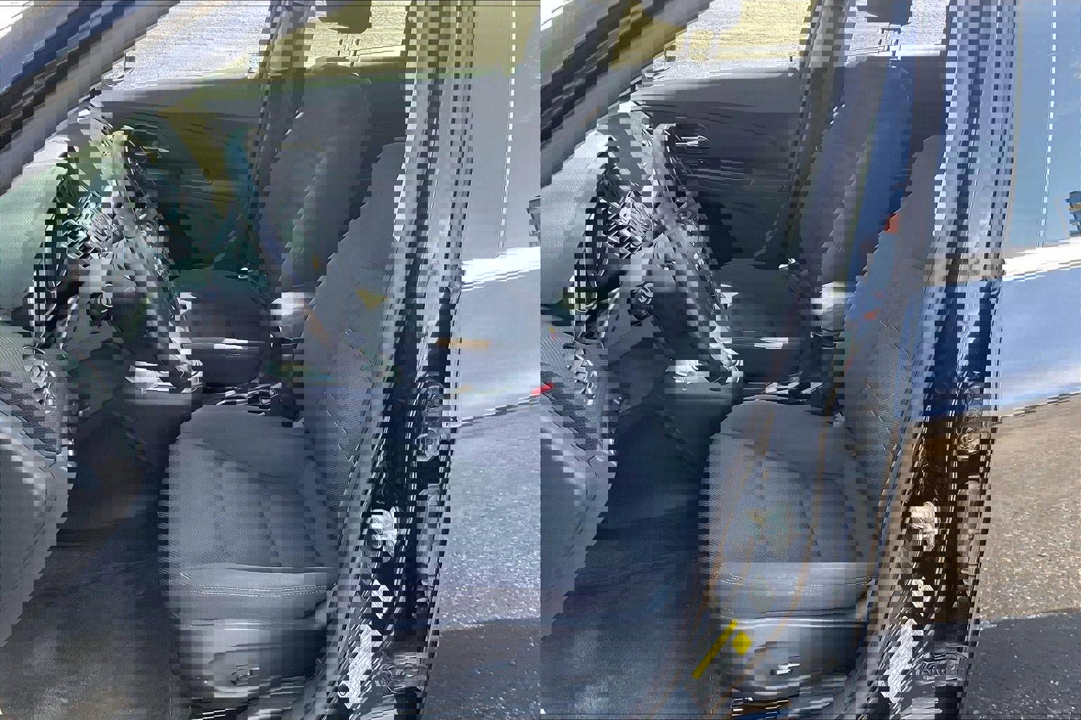 Used 2013 Chevrolet Cruze Eco w/ Enhanced Safety Package image 23