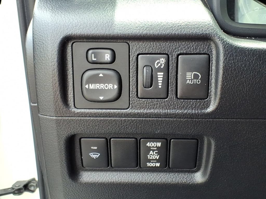 Used 2021 Toyota 4Runner Limited AWD/4WD image 15