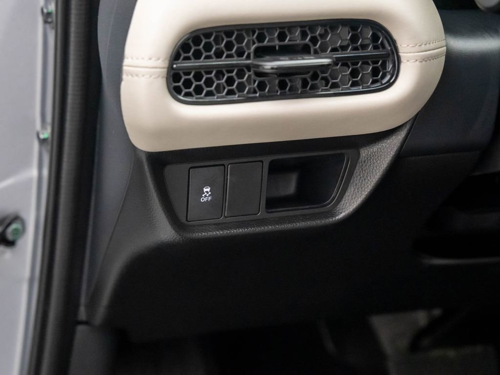 Certified 2026 Honda HR-V LX image 20