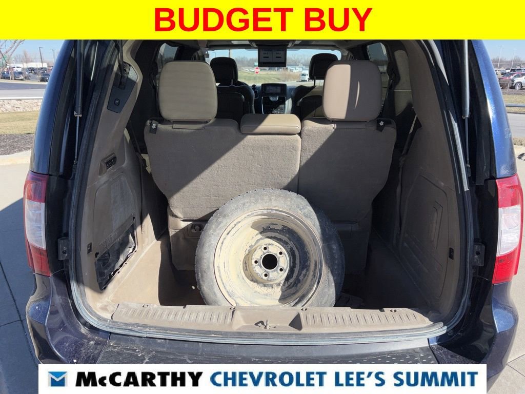 Used 2012 Chrysler Town & Country Limited w/ Luxury Group image 41