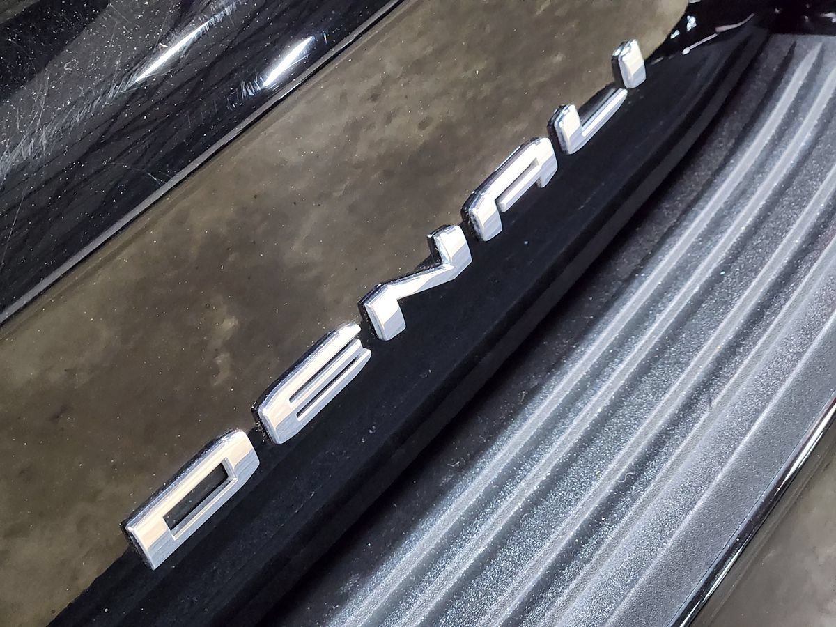 Used 2023 GMC Yukon Denali Ultimate AWD/4WD image 26