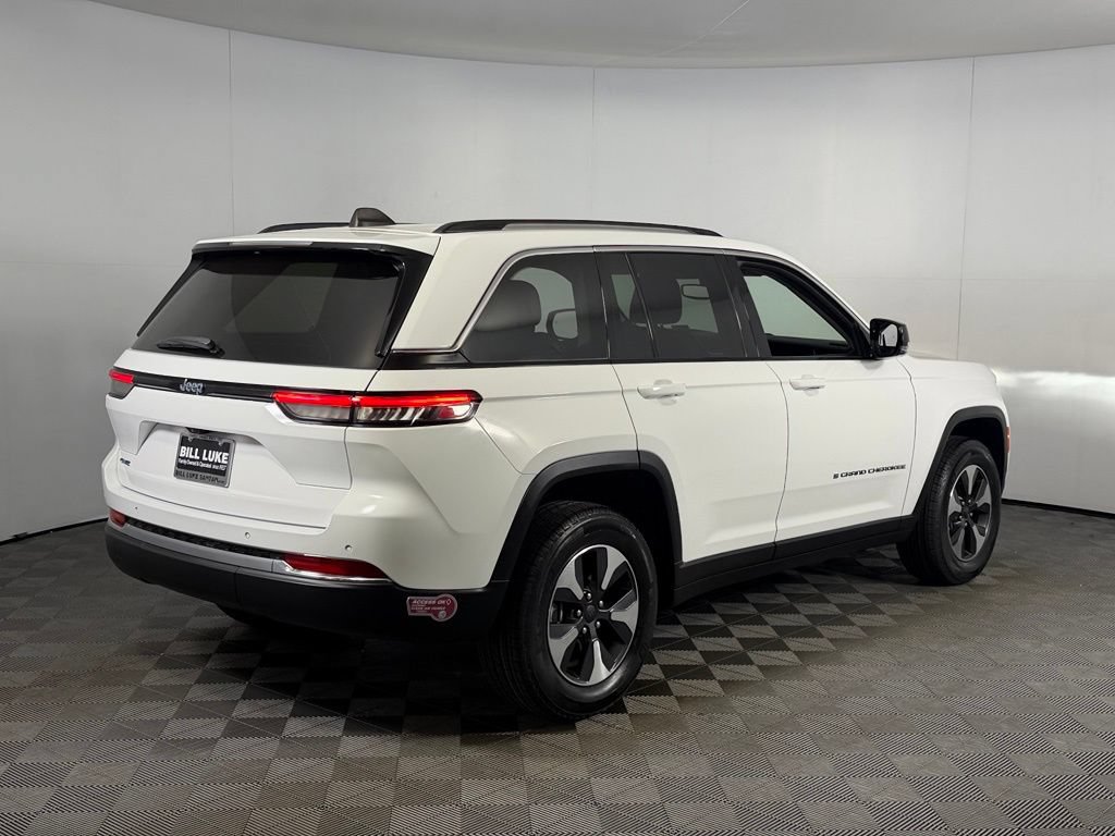 Used 2023 Jeep Grand Cherokee 4WD 4xe image 8
