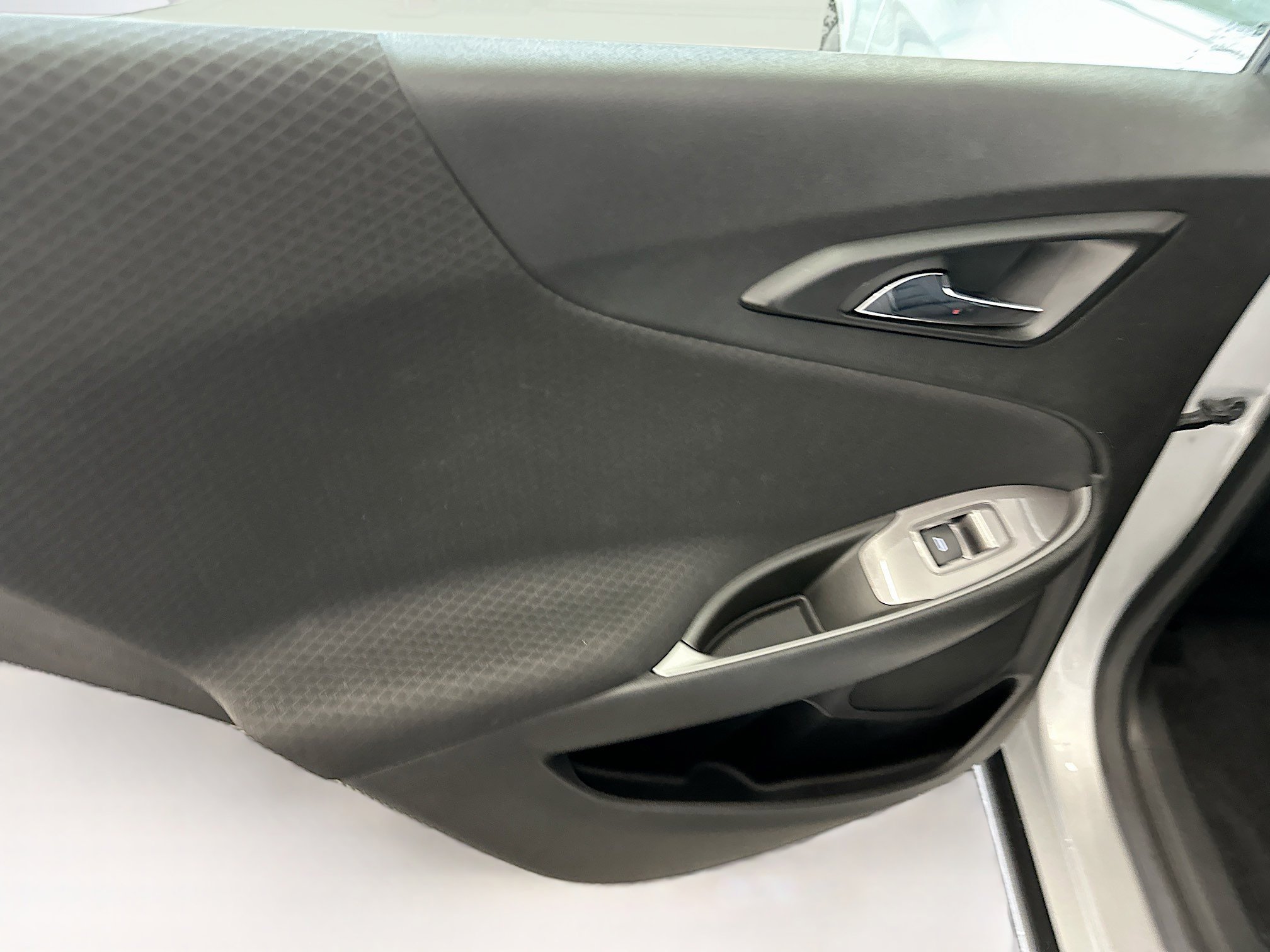 Used 2020 Chevrolet Malibu LS image 27