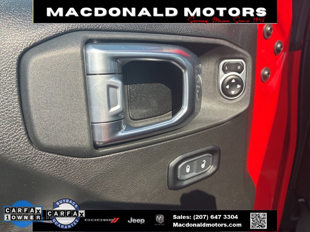 Used 2024 Jeep Wrangler Willys image 12