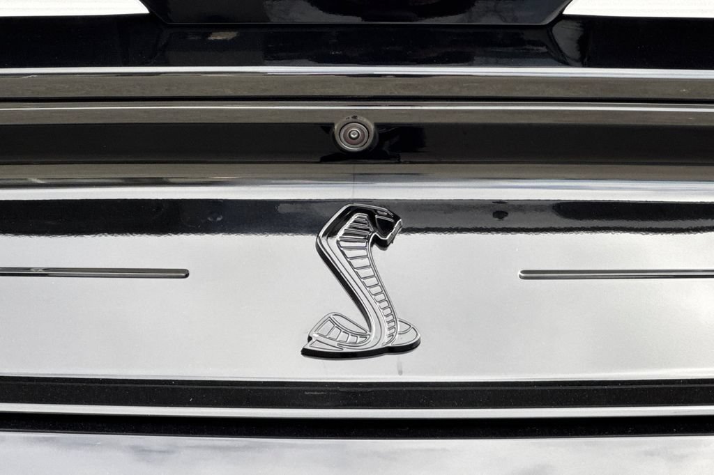 Used 2022 Ford Mustang Shelby GT500 w/ Technology Package RWD image 33