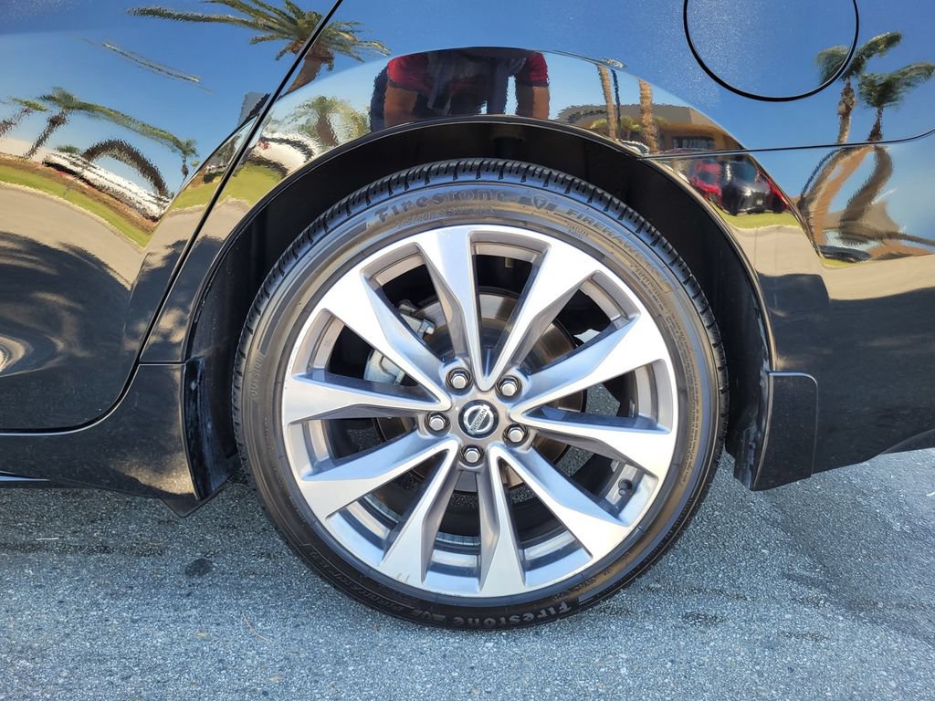 Used 2022 Nissan Maxima Platinum w/ Sport Mat Group FWD image 37