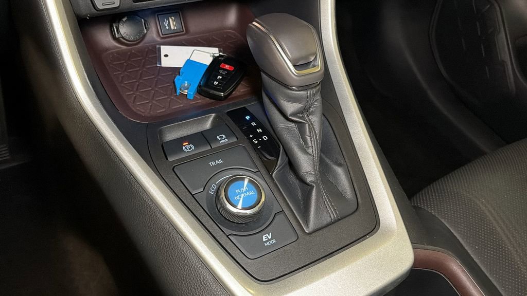 Used 2023 Toyota RAV4 Limited image 33