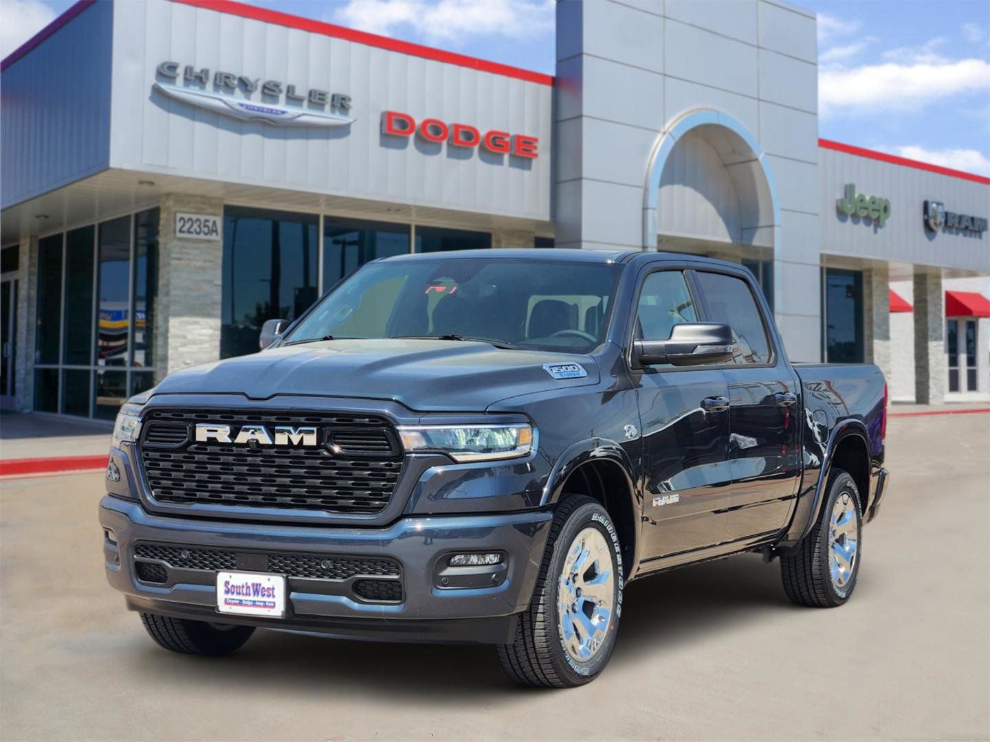 New 2026 RAM 1500 4x4 Crew Cab image 2