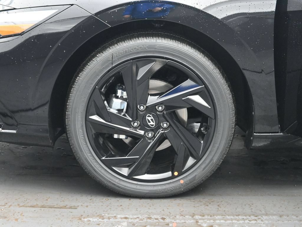 New 2026 Hyundai Elantra SEL Sport Premium FWD image 34