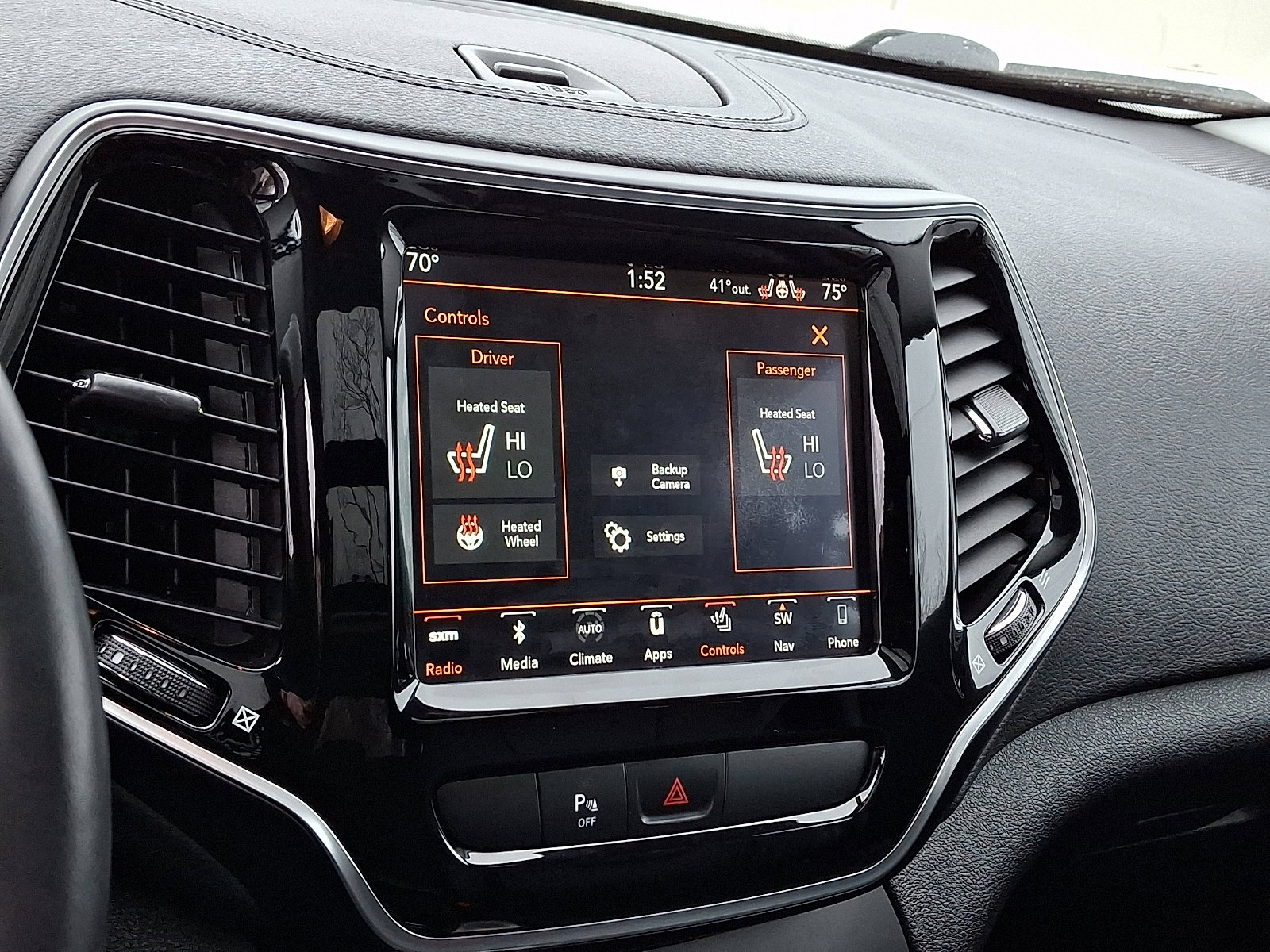 Used 2019 Jeep Cherokee Limited image 26