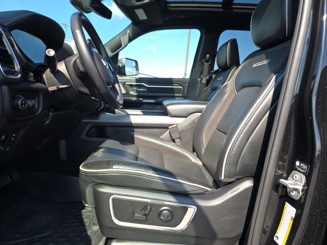 Used 2025 RAM 1500 Laramie w/ Advanced Safety Group II AWD/4WD image 14